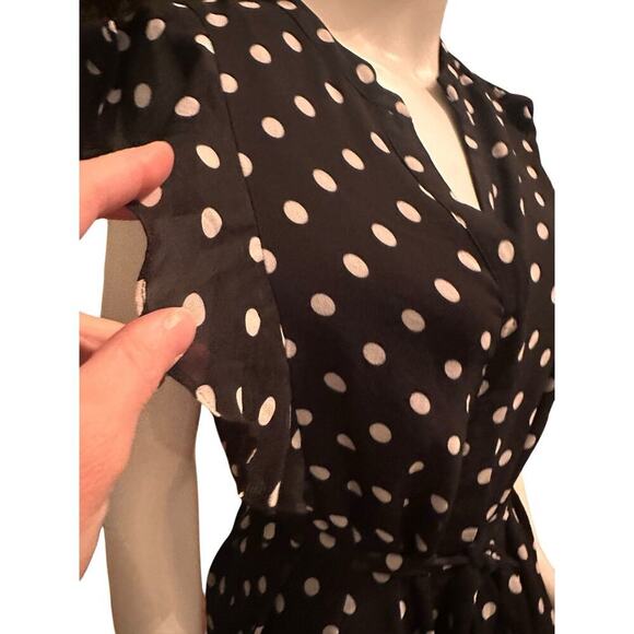 Who What Wear Polka Dot Flowy Belted Flutter Sleeve Midi Dress Sz M Black White - Picture 11 of 14
